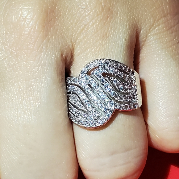 Silver Leaf Design Ring Check out the comments! - Picture 3 of 8